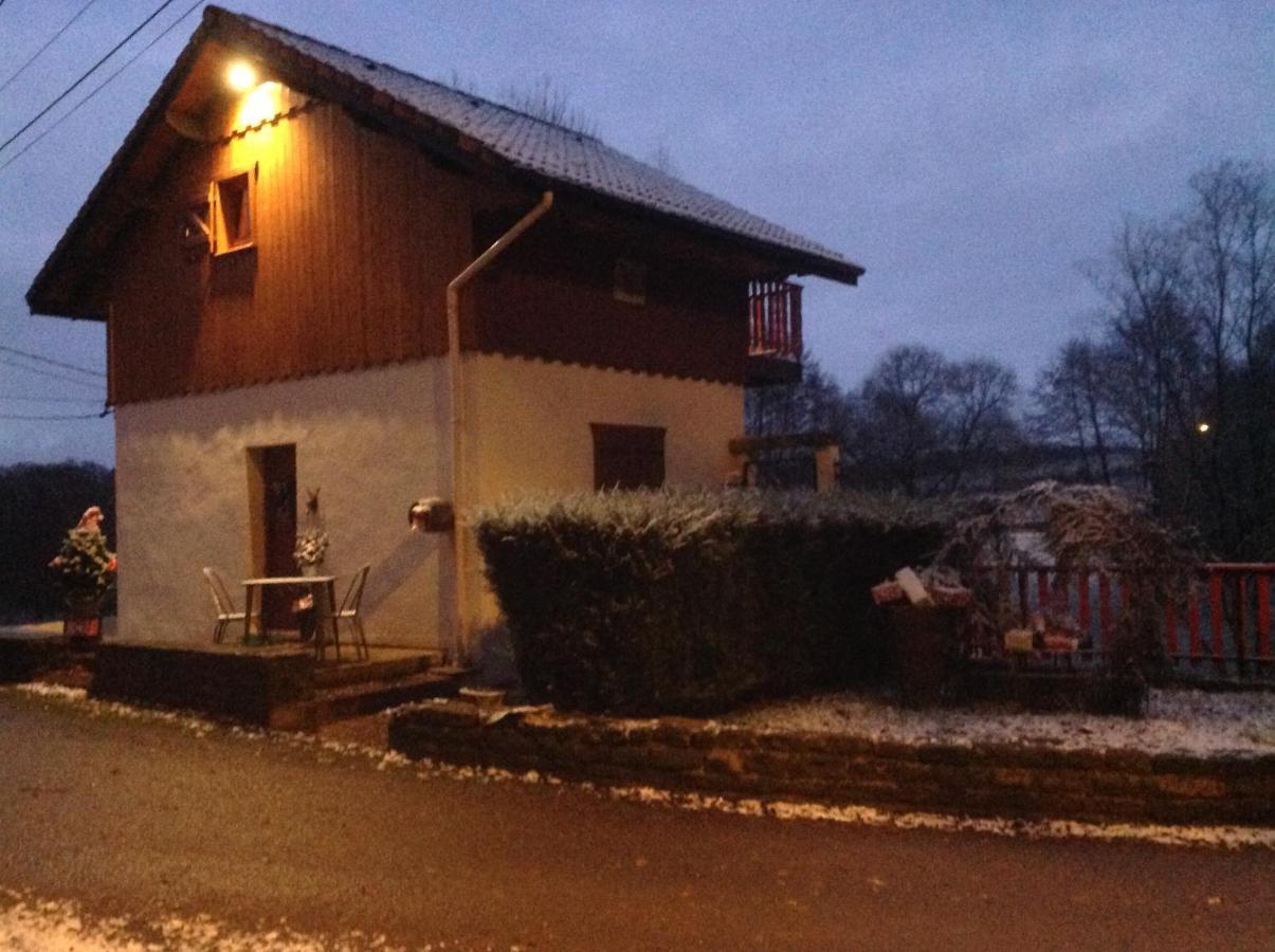 Gite Du Creux De La Goutte Xertigny Exterior foto